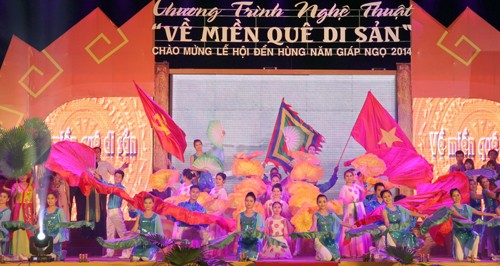 Art performance to celebrate Hung Kings Temple Festival 2014 - ảnh 2